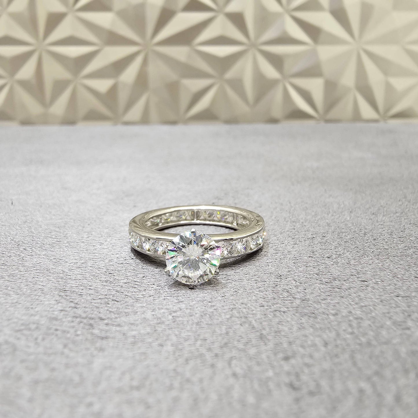 Website Auction - Exclusive Jewelry Deals