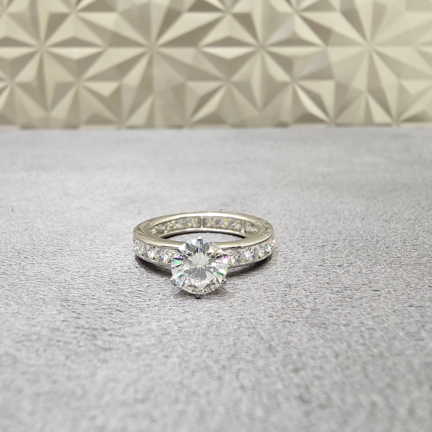 Website Auction - Exclusive Jewelry Deals