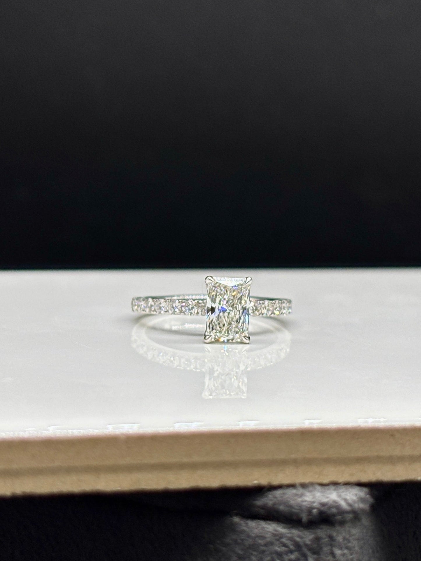 Website Auction - Exclusive Jewelry Deals