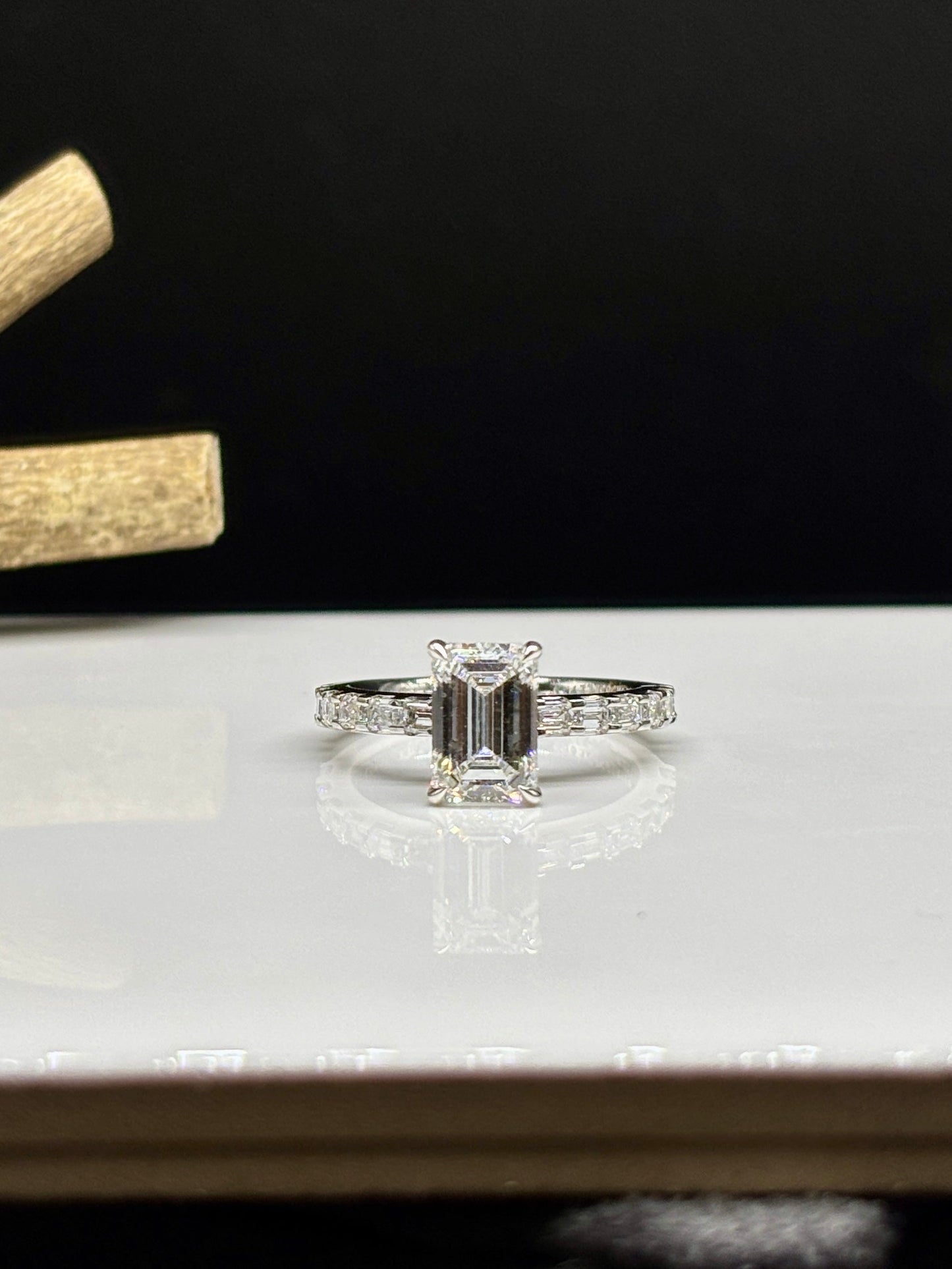 Website Auction - Exclusive Jewelry Deals