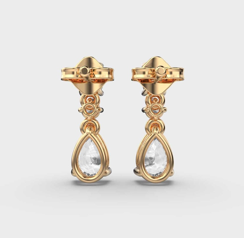 Alluring Gaze Diamond Dangler