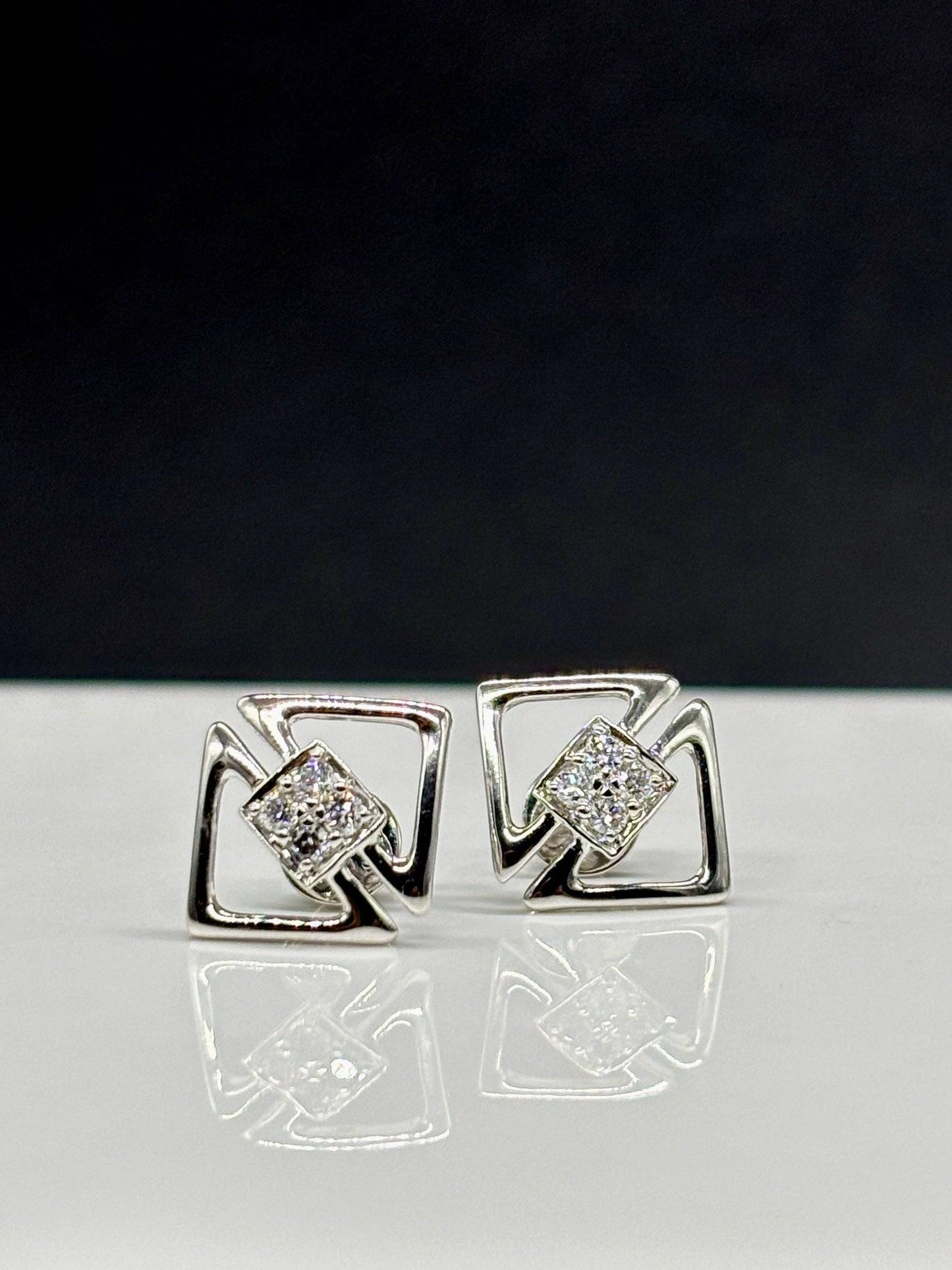 Website Auction - Exclusive Jewelry Deals