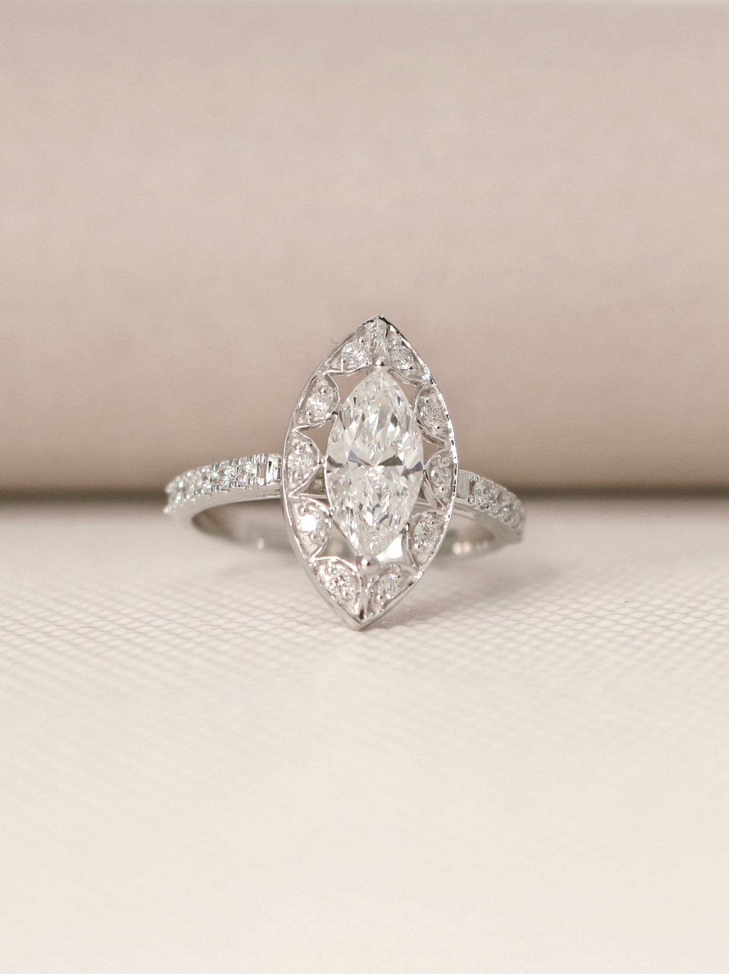 Website Auction - Exclusive Jewelry Deals