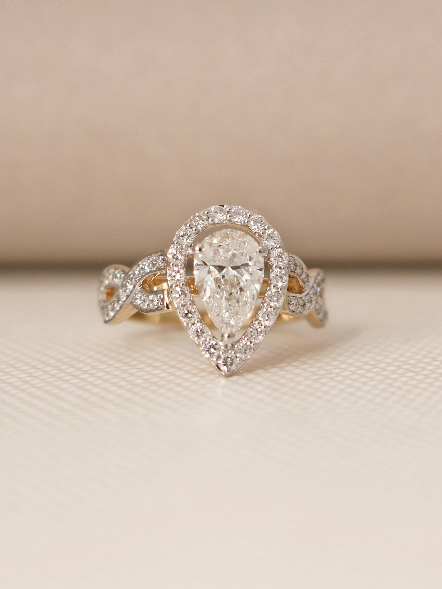 Website Auction - Exclusive Jewelry Deals