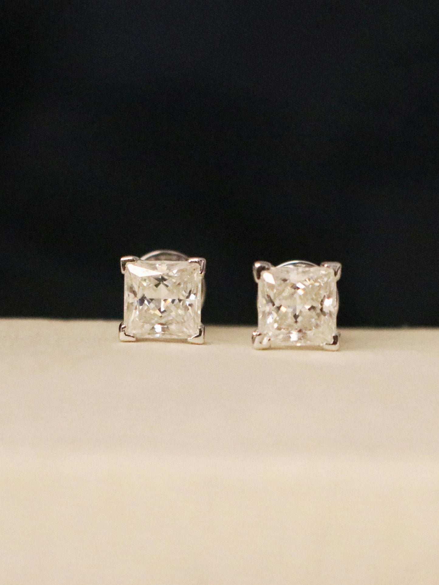 Website Auction - Exclusive Jewelry Deals
