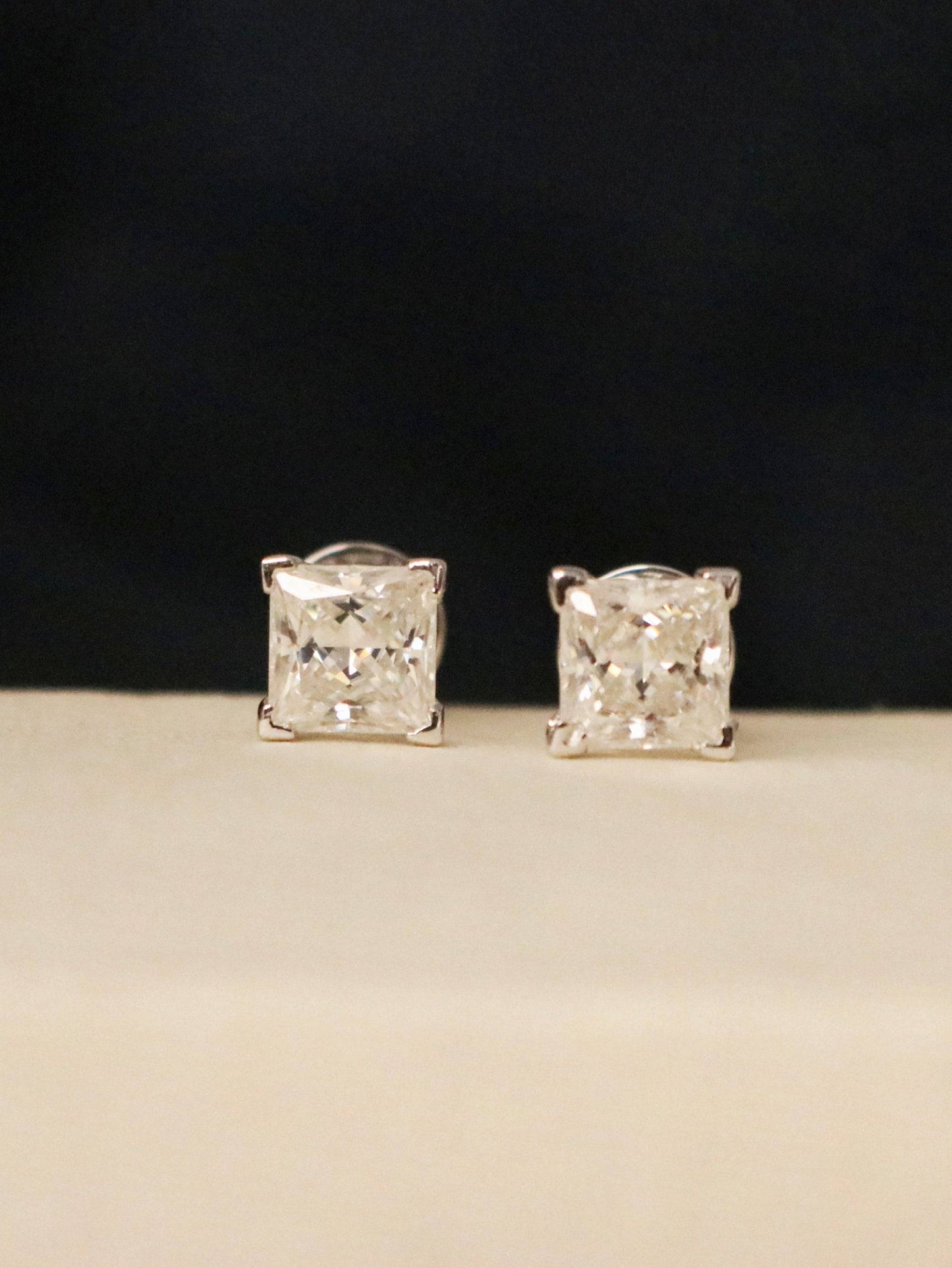 Website Auction - Exclusive Jewelry Deals