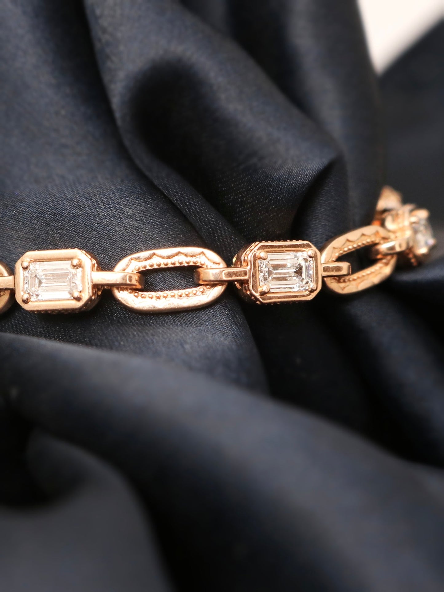Website Auction - Exclusive Jewelry Deals