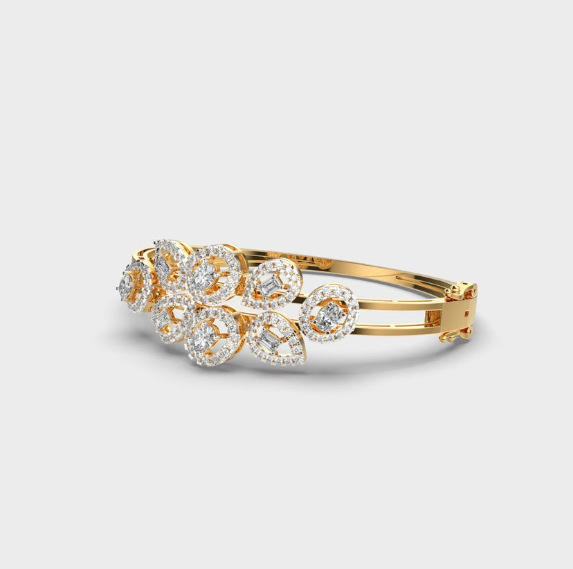 Bejewelled Queen’s Affair Diamond Bracelet