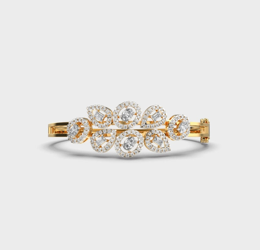 Bejewelled Queen’s Affair Diamond Bracelet