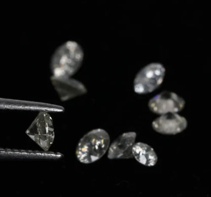Loose round-cut Diamond